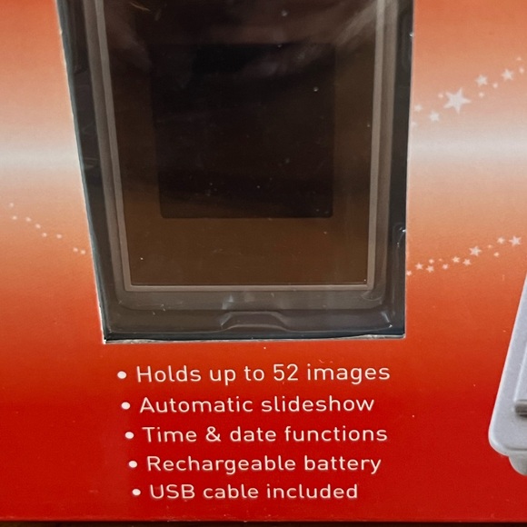 Macy’s Digital Photo Frame Key Ring - Picture 2 of 5